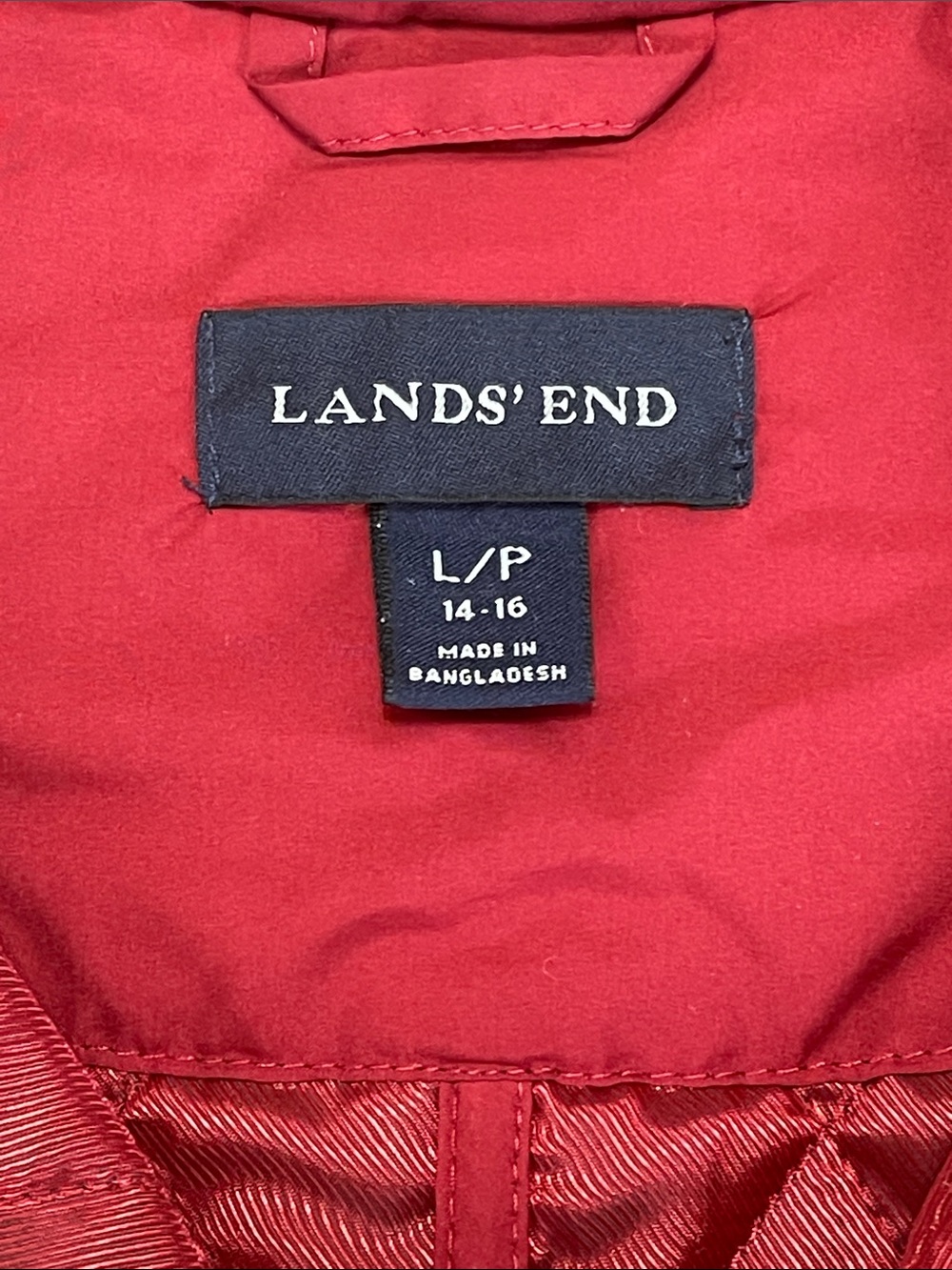 Lands’ End Cranberry Red Diamond Quilted Barn Jacket, Dark Brown Trim - Size L - Picture 2 of 16
